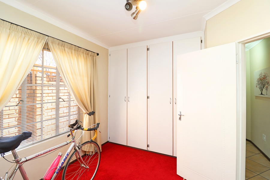 3 Bedroom Property for Sale in Eike Park Gauteng