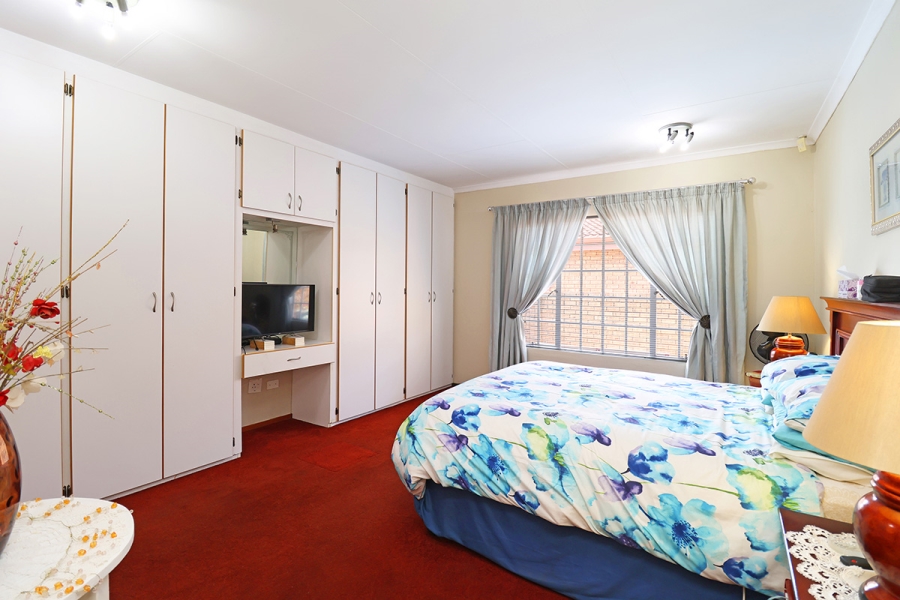 3 Bedroom Property for Sale in Eike Park Gauteng