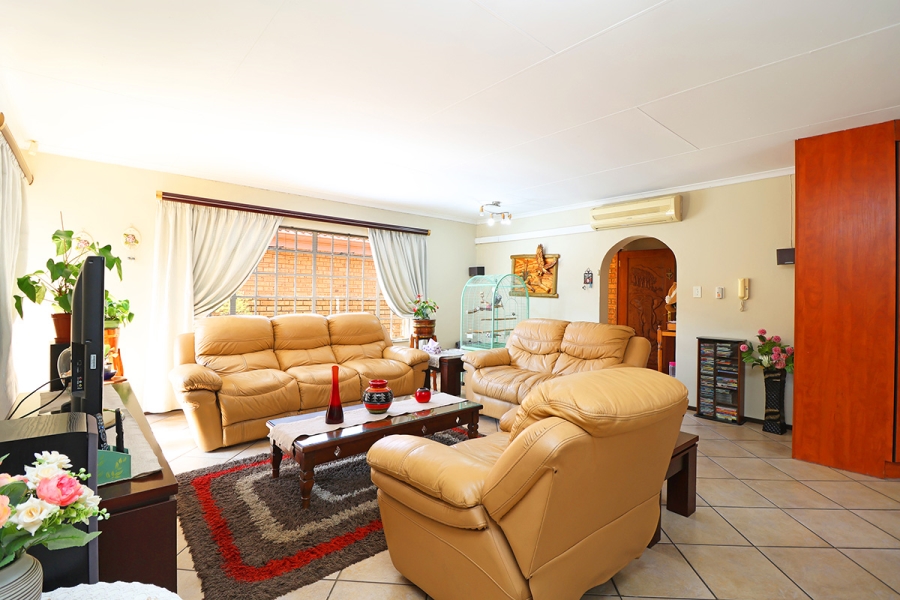 3 Bedroom Property for Sale in Eike Park Gauteng