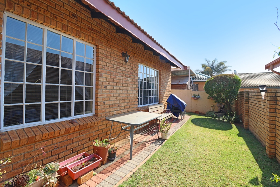 3 Bedroom Property for Sale in Eike Park Gauteng