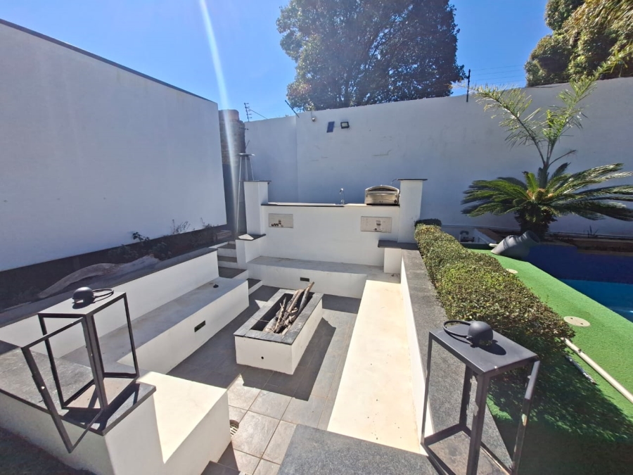 4 Bedroom Property for Sale in Primrose Hill Gauteng