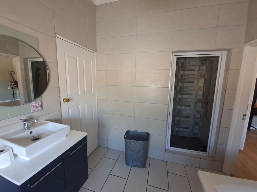 4 Bedroom Property for Sale in Primrose Hill Gauteng