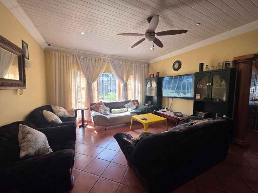 4 Bedroom Property for Sale in Mantevrede Gauteng