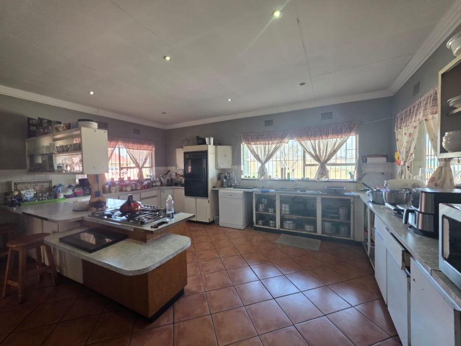 4 Bedroom Property for Sale in Mantevrede Gauteng