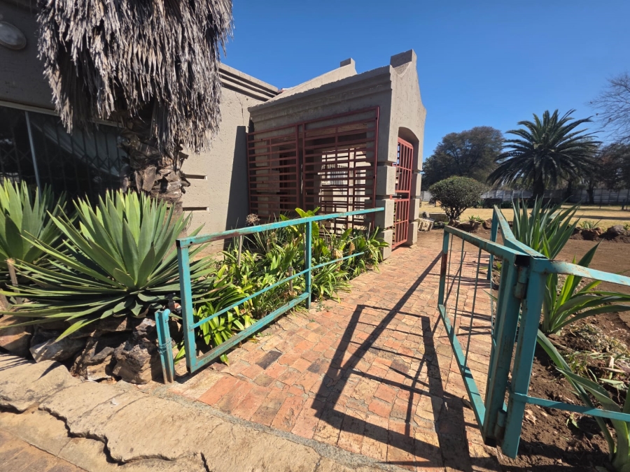 4 Bedroom Property for Sale in Mantevrede Gauteng