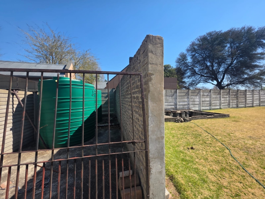 4 Bedroom Property for Sale in Mantevrede Gauteng