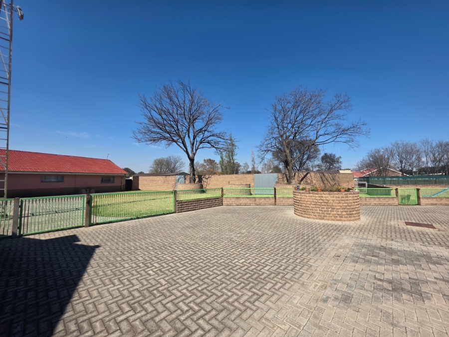 4 Bedroom Property for Sale in Mantevrede Gauteng