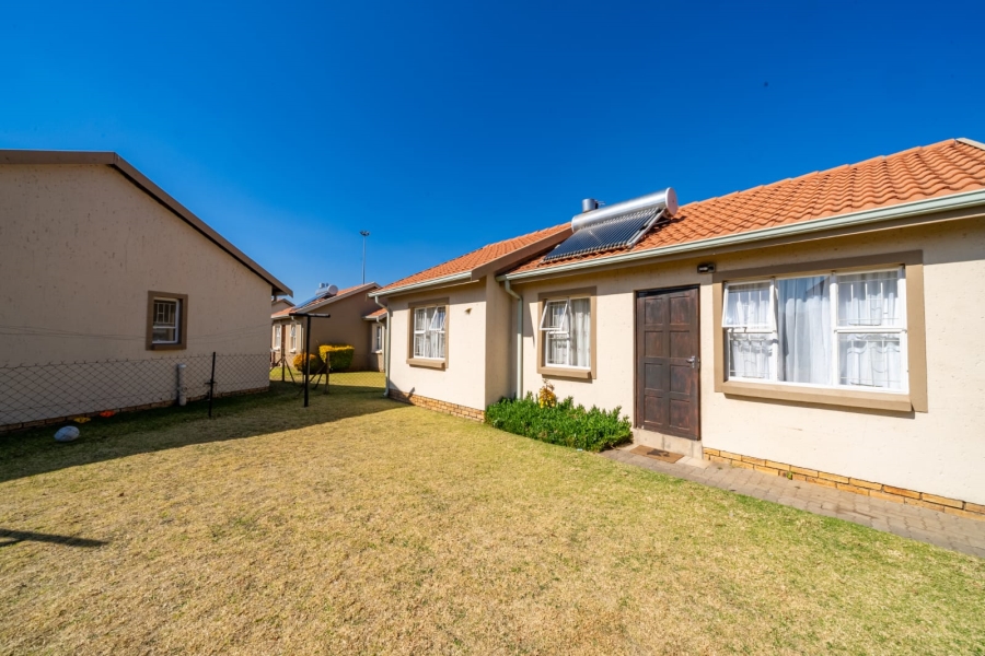 3 Bedroom Property for Sale in Helderwyk Gauteng