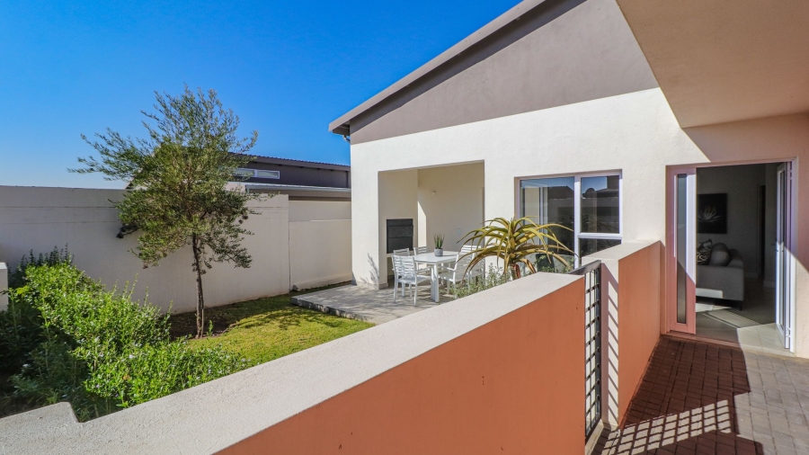 3 Bedroom Property for Sale in Broadacres Gauteng
