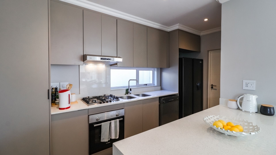 3 Bedroom Property for Sale in Broadacres Gauteng