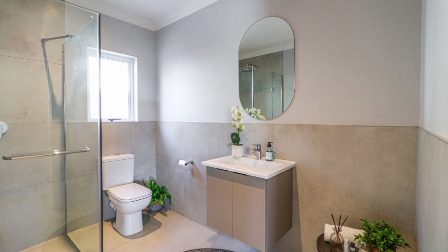 3 Bedroom Property for Sale in Broadacres Gauteng