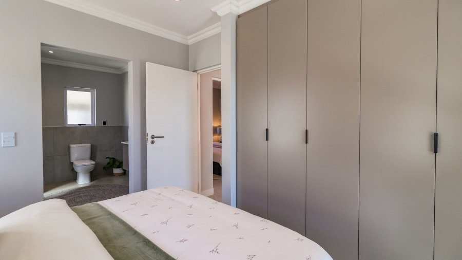 3 Bedroom Property for Sale in Broadacres Gauteng