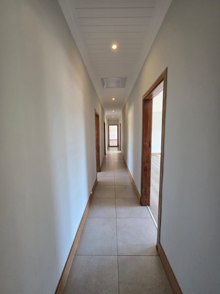 6 Bedroom Property for Sale in Vanderbijlpark SW 5 Gauteng