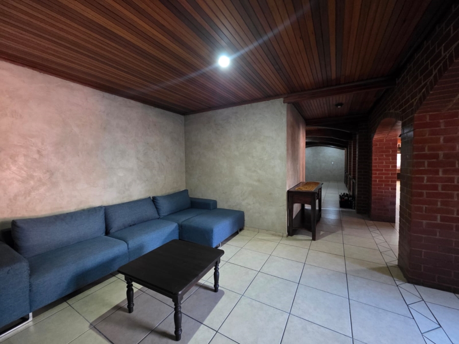 6 Bedroom Property for Sale in Vanderbijlpark SW 5 Gauteng