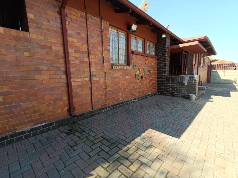 3 Bedroom Property for Sale in Vanderbijlpark CW 5 Gauteng