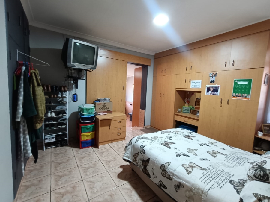 3 Bedroom Property for Sale in Vanderbijlpark CW 5 Gauteng
