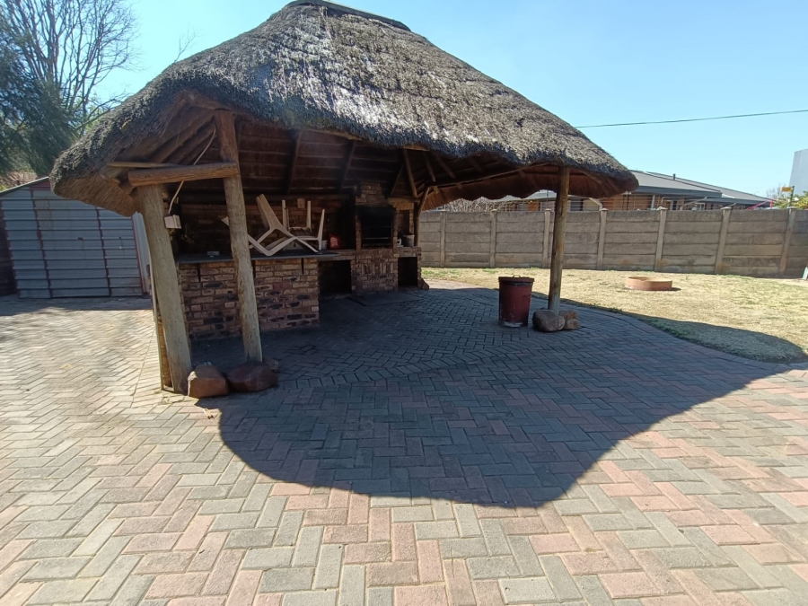 3 Bedroom Property for Sale in Vanderbijlpark CW 5 Gauteng