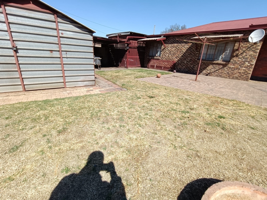 3 Bedroom Property for Sale in Vanderbijlpark CW 5 Gauteng