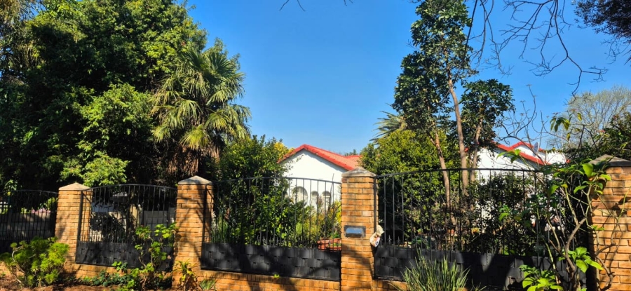 3 Bedroom Property for Sale in Glen Marais Gauteng