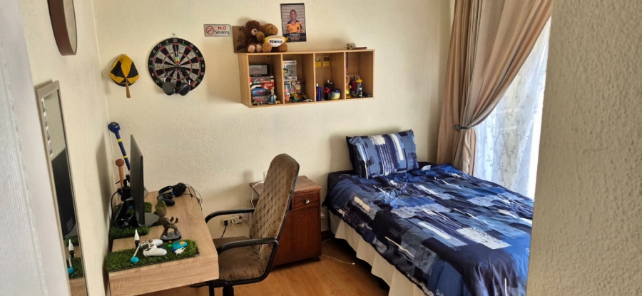 3 Bedroom Property for Sale in Glen Marais Gauteng