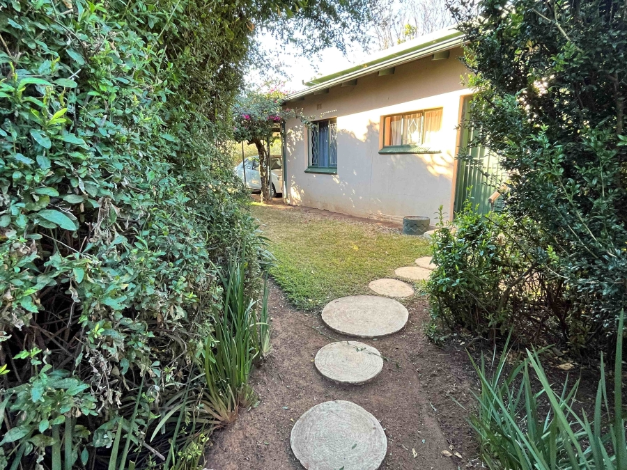5 Bedroom Property for Sale in Harveston A H Gauteng