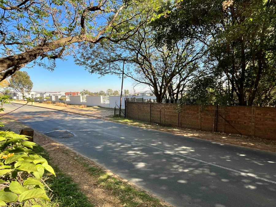5 Bedroom Property for Sale in Harveston A H Gauteng