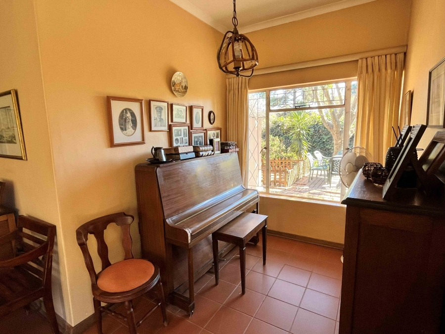 5 Bedroom Property for Sale in Harveston A H Gauteng