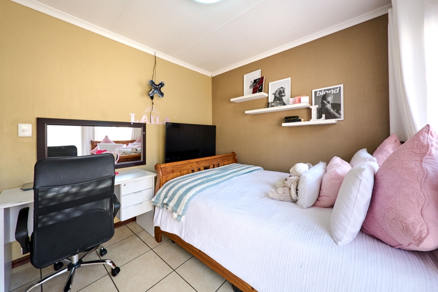 3 Bedroom Property for Sale in Erand Gardens Gauteng