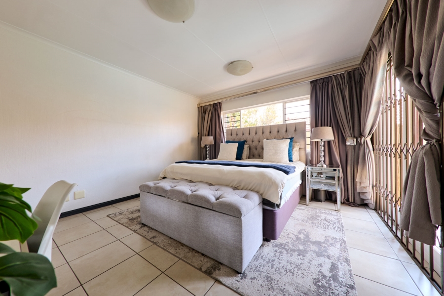 3 Bedroom Property for Sale in Erand Gardens Gauteng