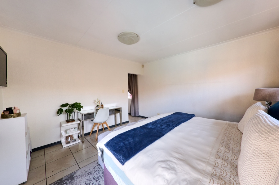 3 Bedroom Property for Sale in Erand Gardens Gauteng