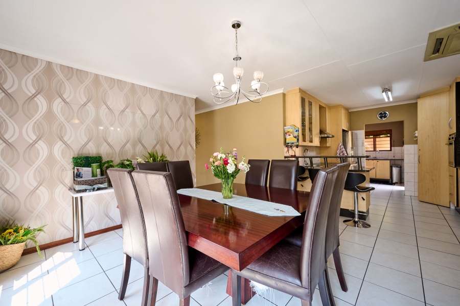3 Bedroom Property for Sale in Erand Gardens Gauteng