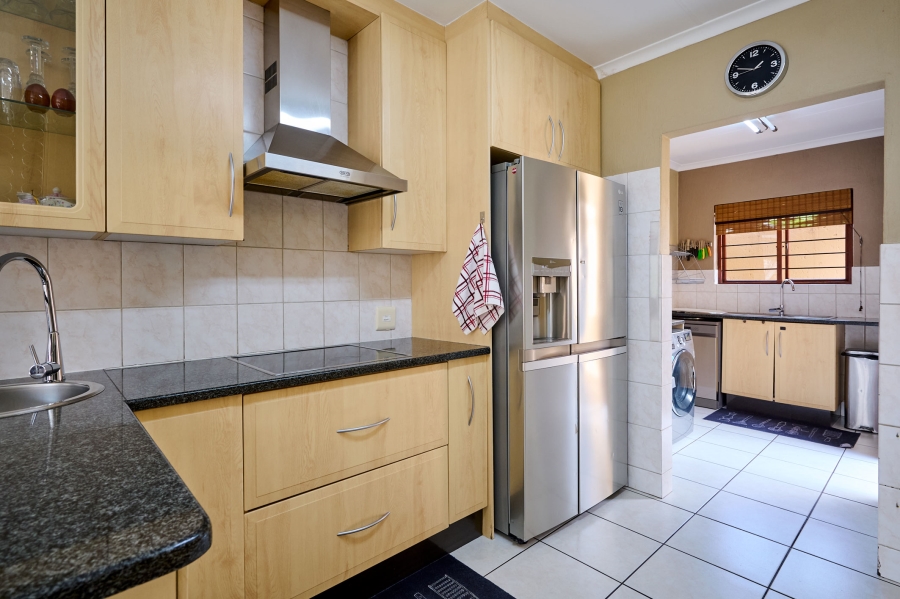 3 Bedroom Property for Sale in Erand Gardens Gauteng