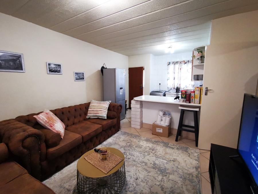 To Let 1 Bedroom Property for Rent in Paulshof Gauteng