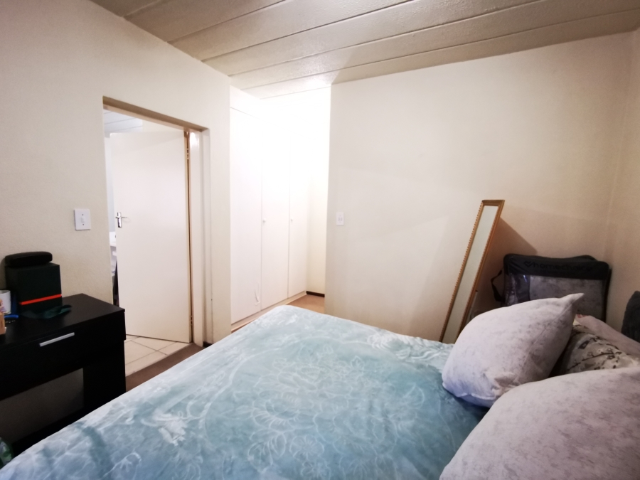 To Let 1 Bedroom Property for Rent in Paulshof Gauteng