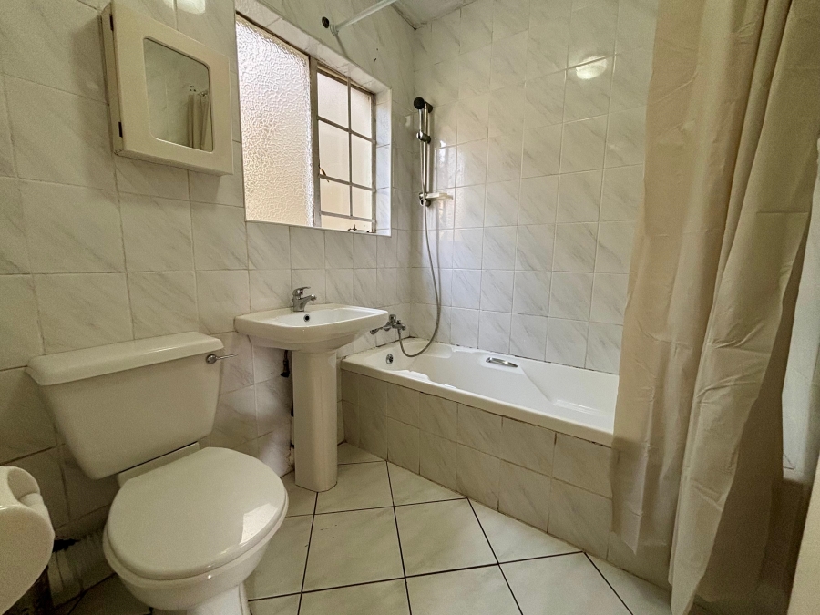 To Let 1 Bedroom Property for Rent in Paulshof Gauteng