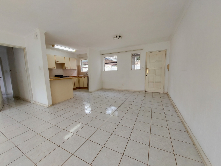 To Let 2 Bedroom Property for Rent in Fairland Gauteng