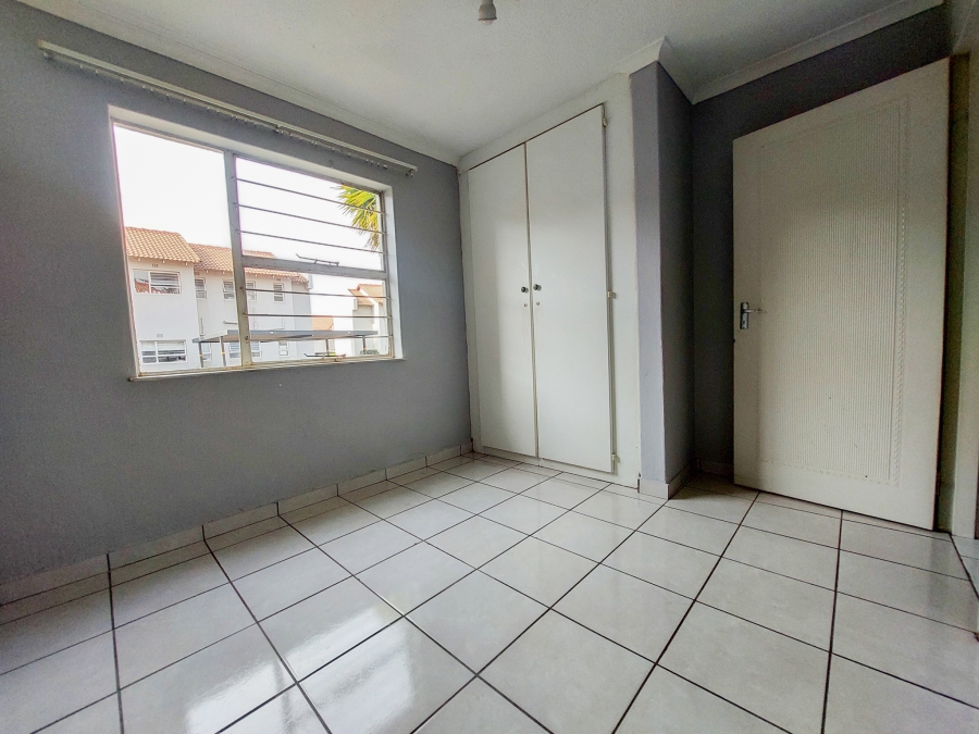 To Let 2 Bedroom Property for Rent in Fairland Gauteng