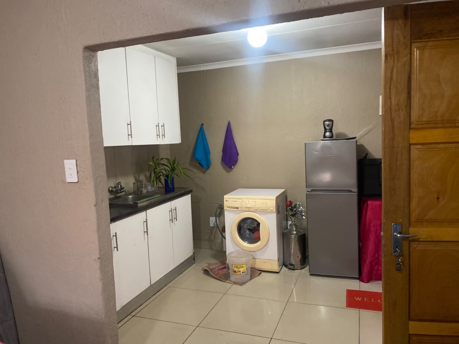 9 Bedroom Property for Sale in Booysens Gauteng