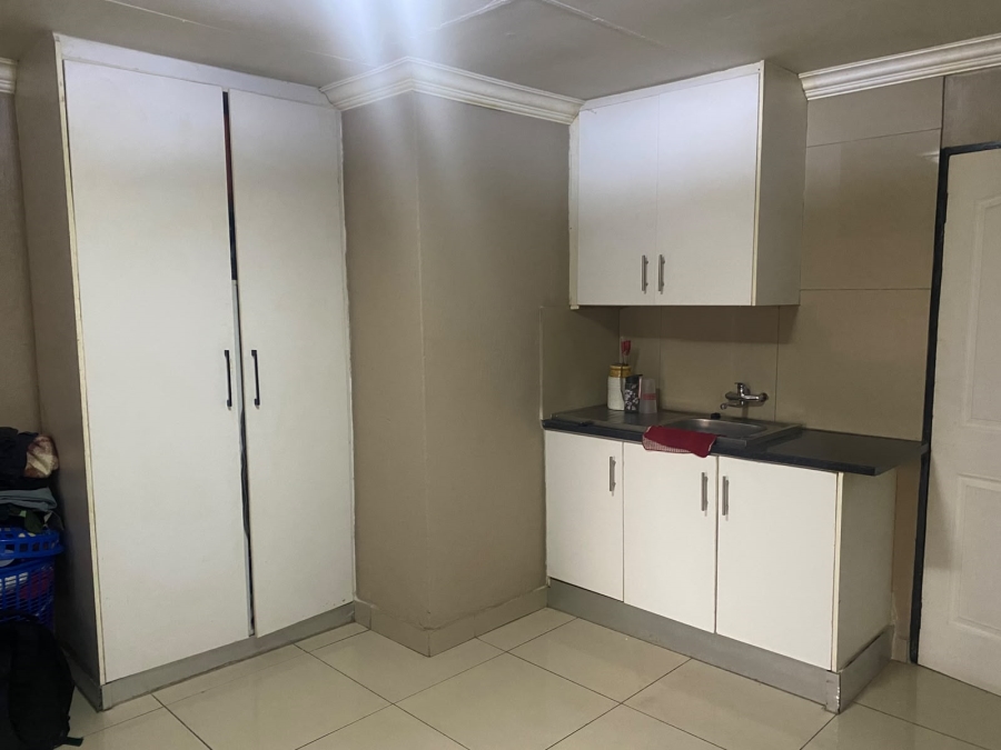 9 Bedroom Property for Sale in Booysens Gauteng