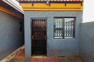3 Bedroom Property for Sale in Simunye Gauteng