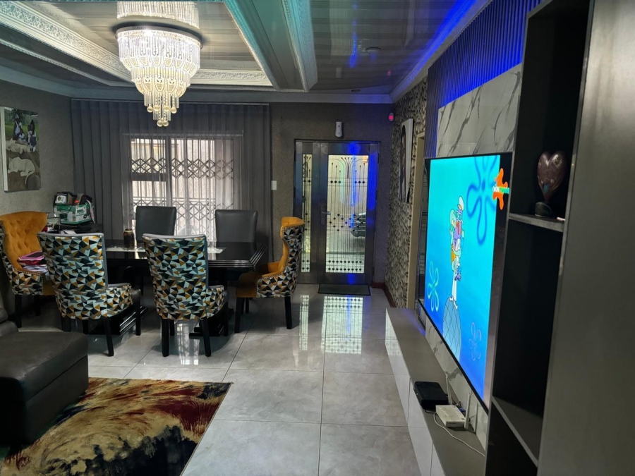 3 Bedroom Property for Sale in Simunye Gauteng
