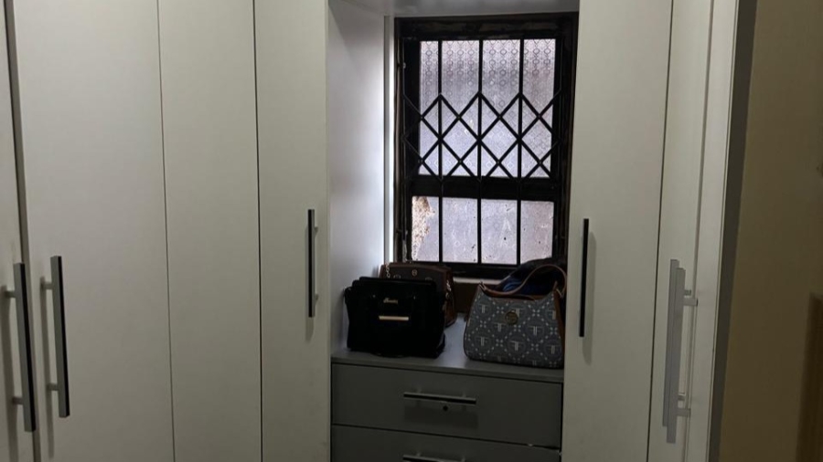 3 Bedroom Property for Sale in Simunye Gauteng