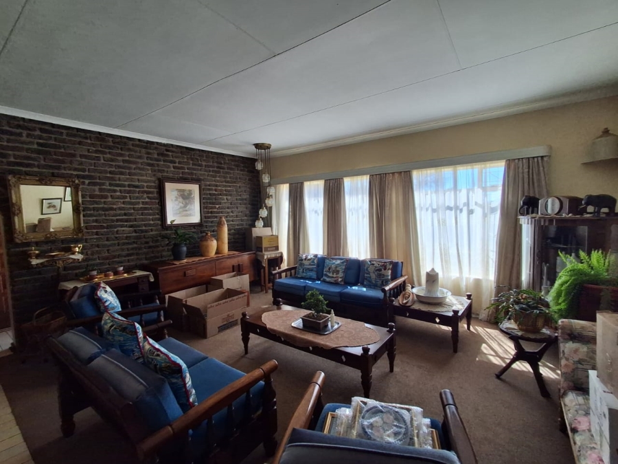 3 Bedroom Property for Sale in Carletonville Central Gauteng