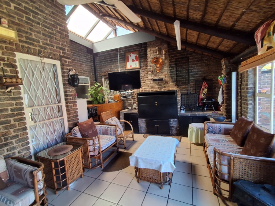 3 Bedroom Property for Sale in Carletonville Central Gauteng