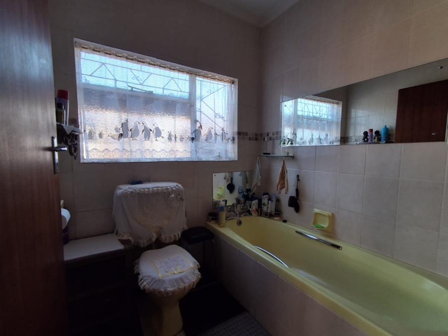 3 Bedroom Property for Sale in Carletonville Central Gauteng