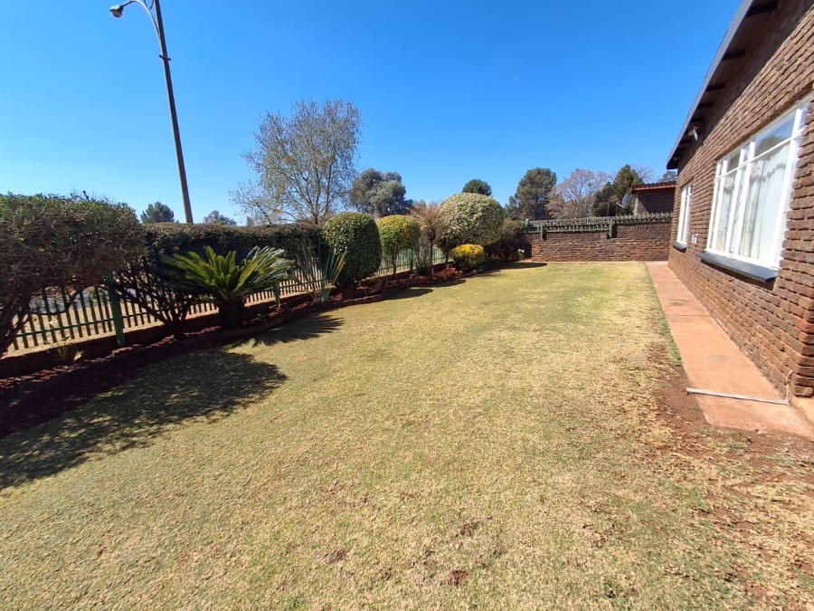 3 Bedroom Property for Sale in Carletonville Central Gauteng