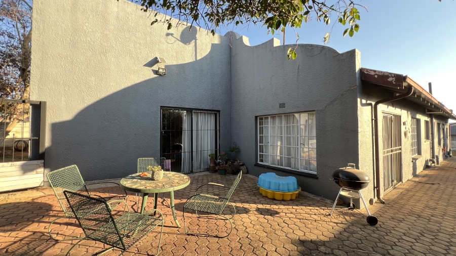 5 Bedroom Property for Sale in Greenhills Gauteng