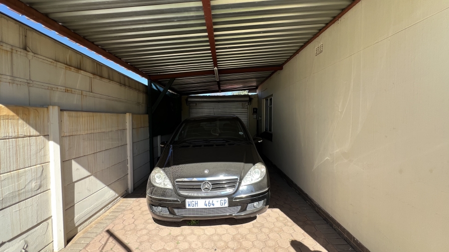 3 Bedroom Property for Sale in Witpoortjie Gauteng
