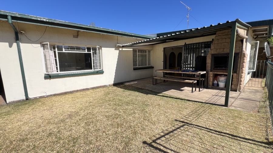3 Bedroom Property for Sale in Witpoortjie Gauteng