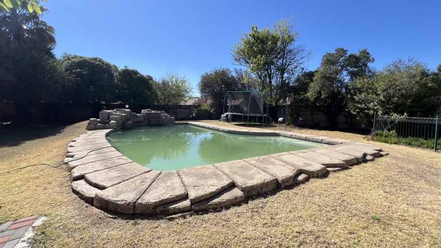 3 Bedroom Property for Sale in Witpoortjie Gauteng